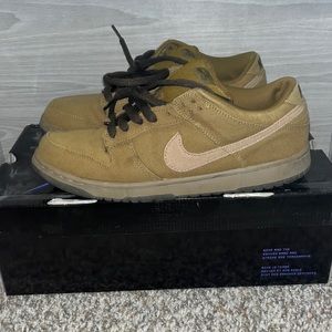 Nike dunk low pro sb Spanish moss